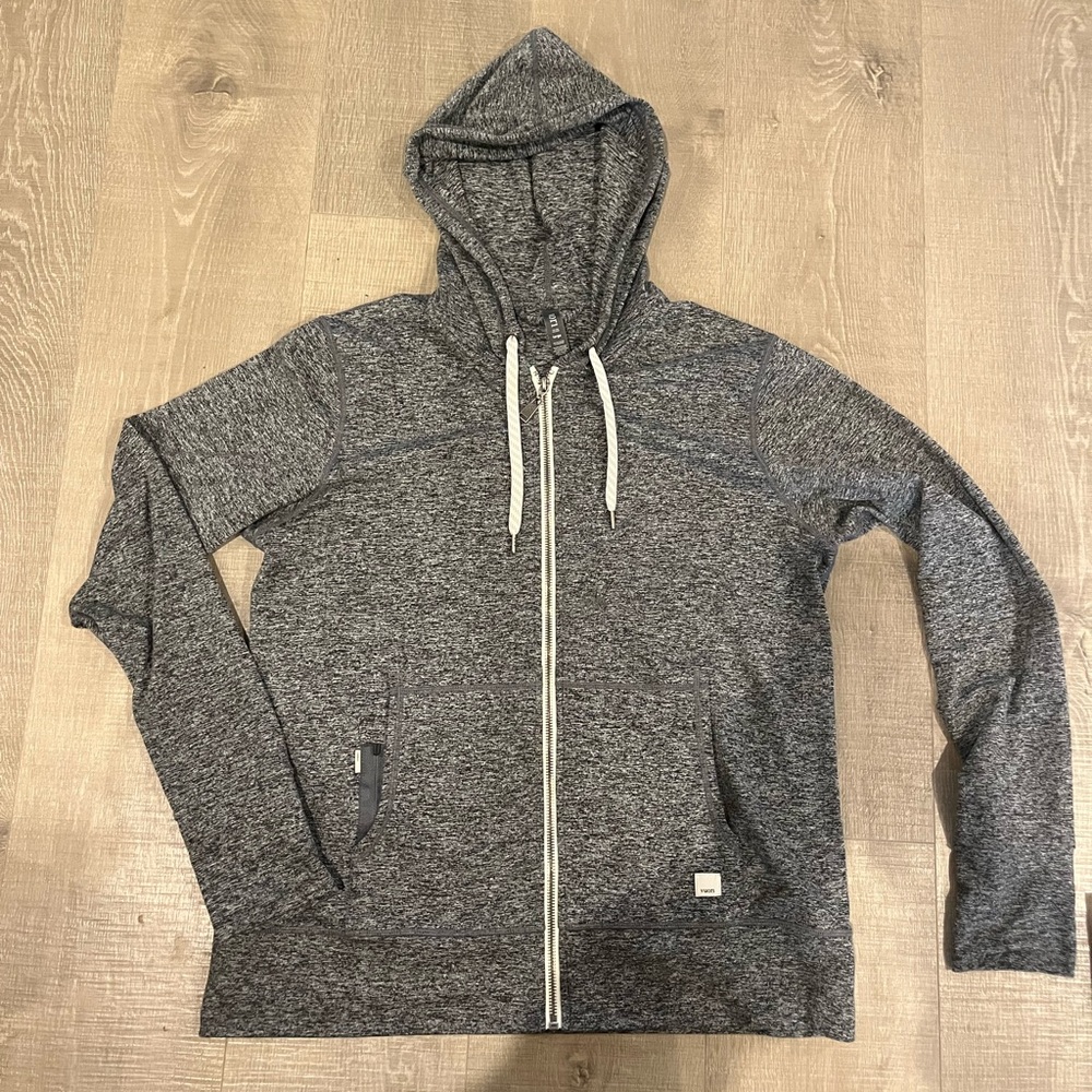 Vuori Halo Performance Hoodie size L in heather gray